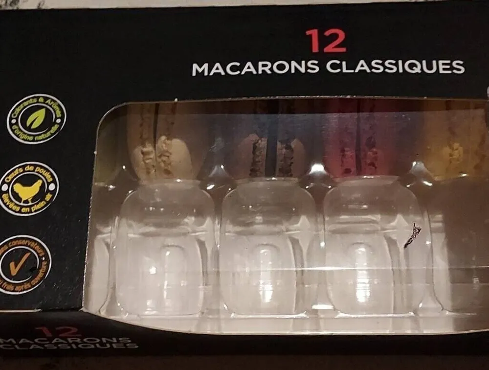 12 macarons classiques