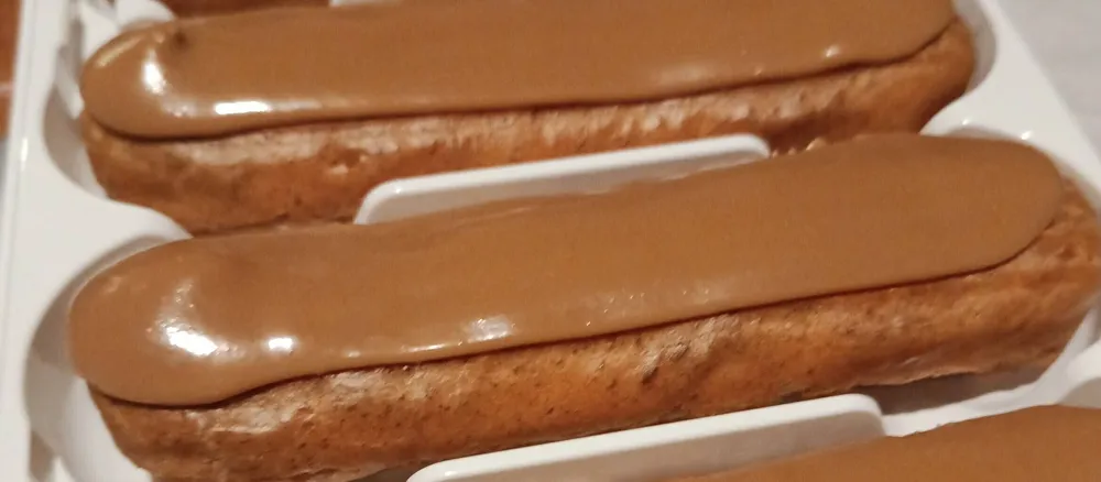Éclair au café