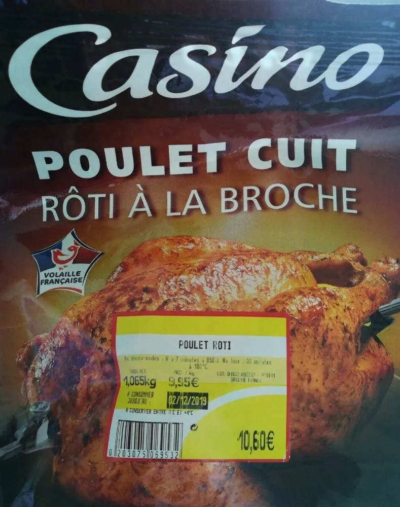Poulet cuit rôti à la broche