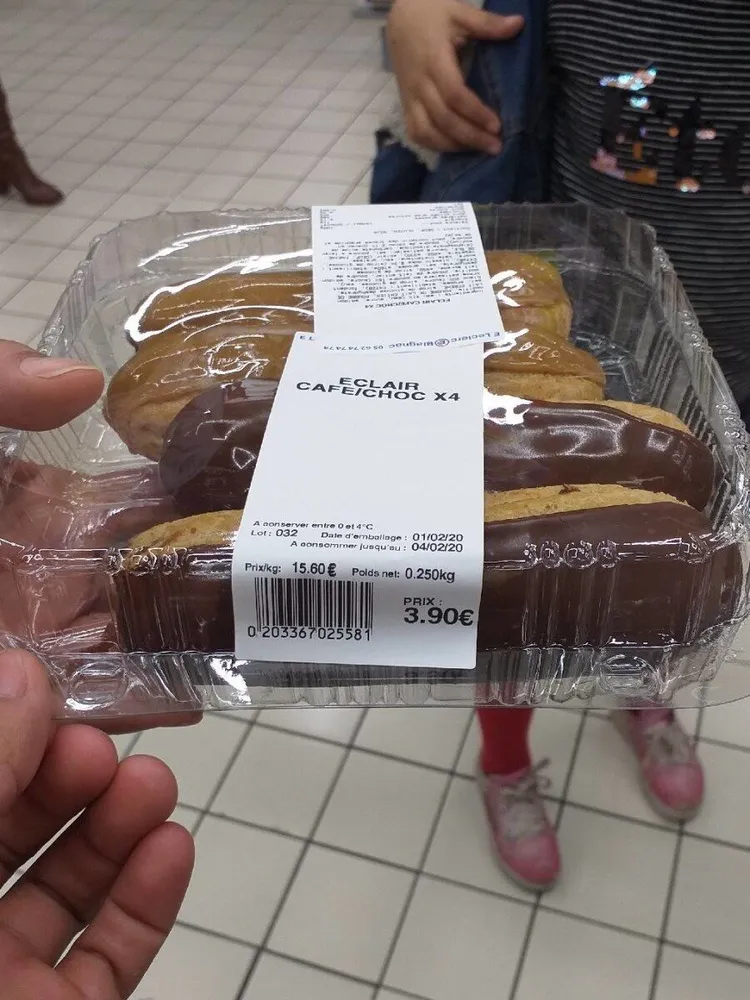 Eclaire au chocolat