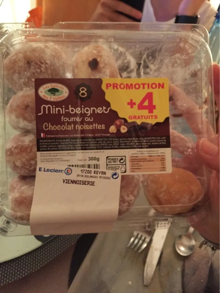 Mini beignets fourres au chocolat noisette