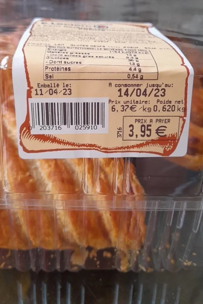 Pain raisin, chausson aux pommes leclerc