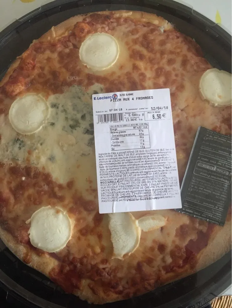 Pizza aux 4 fromages