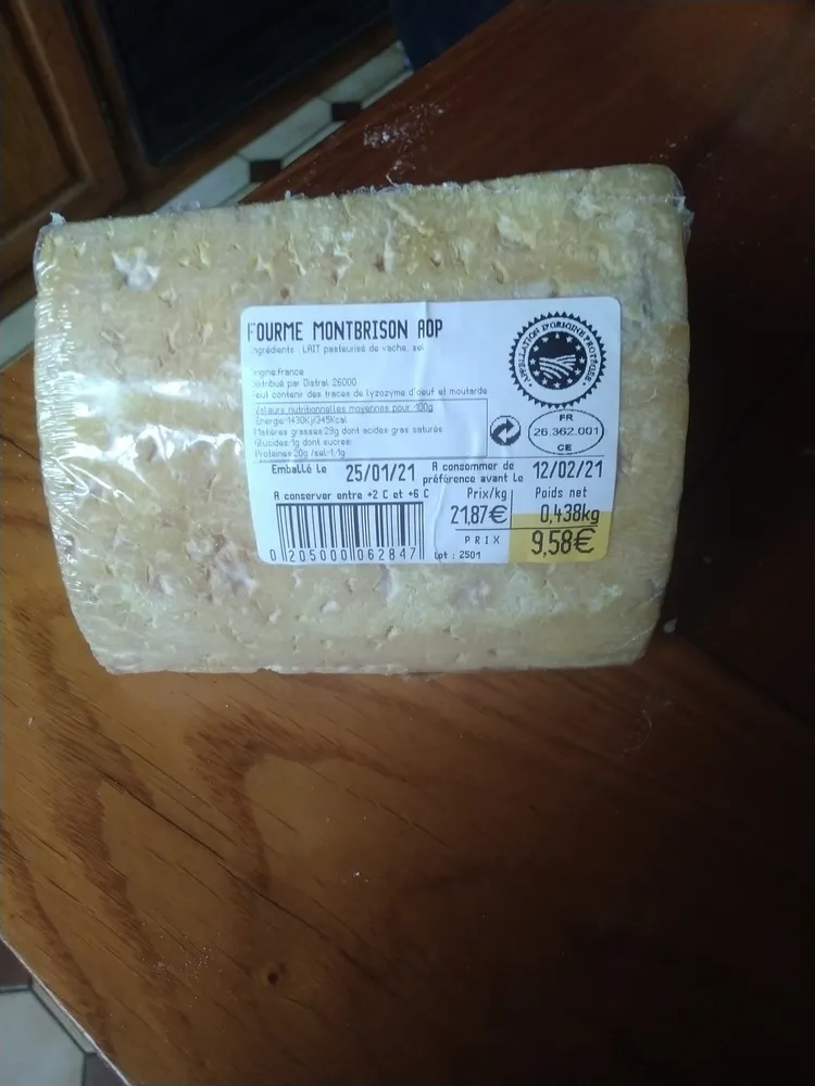 Fourme Montbrison AOP
