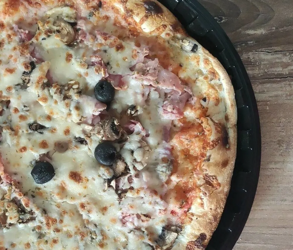 Pizza royale maison