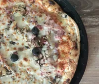 Pizza royale maison