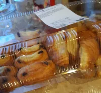10 croissants + 10 pains choco.delifra