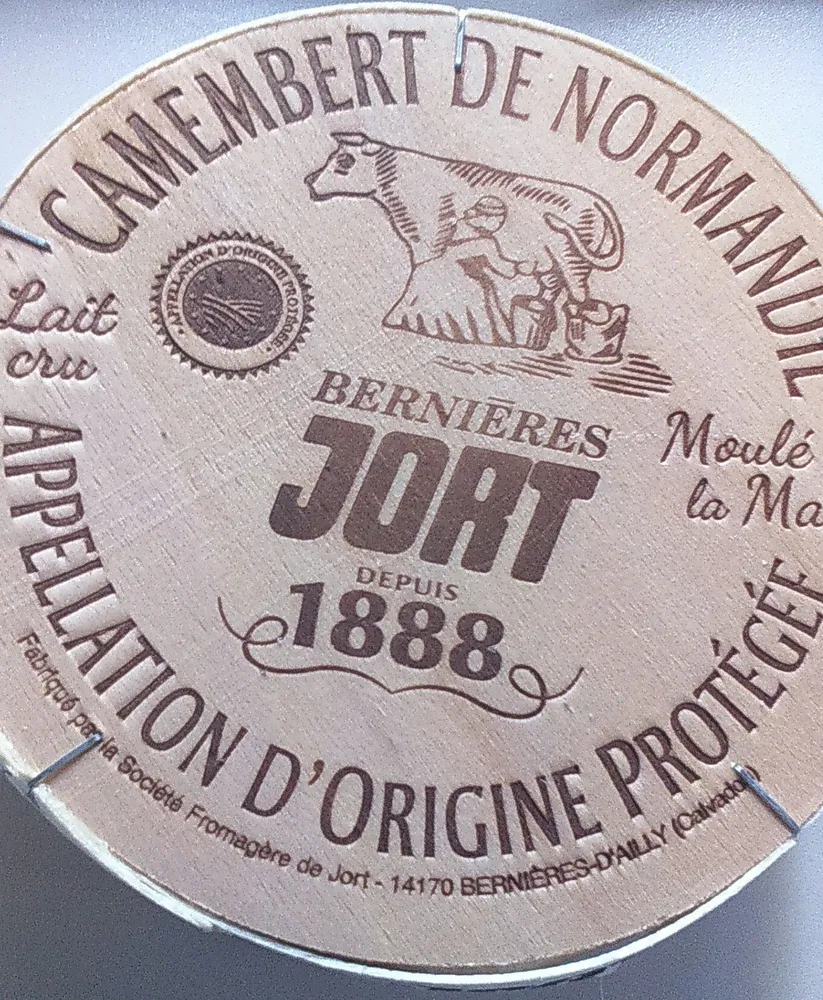 Camembert de Normandie AOP