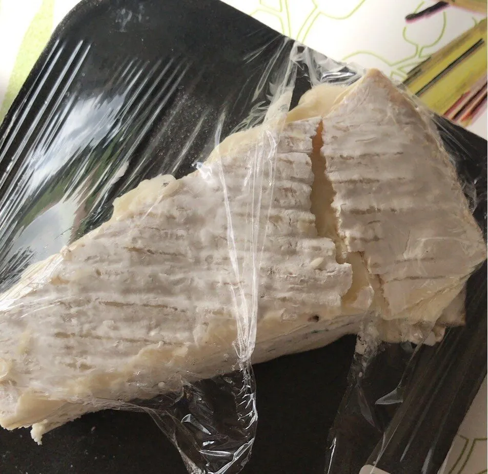 Brie Royal aux Truffes
