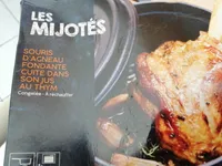 Souris d'agneau fondante cuite dans son jus au thym