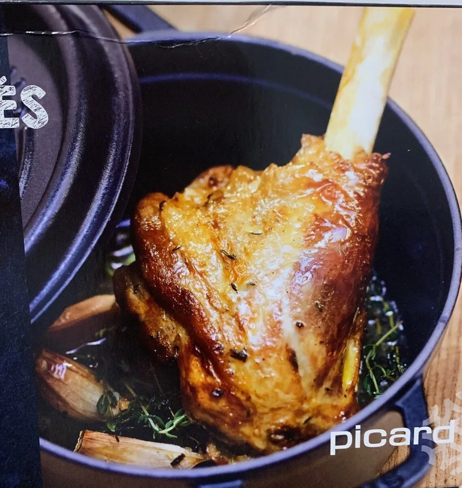 Souris d'agneau fondante cuite dans son jus au thym