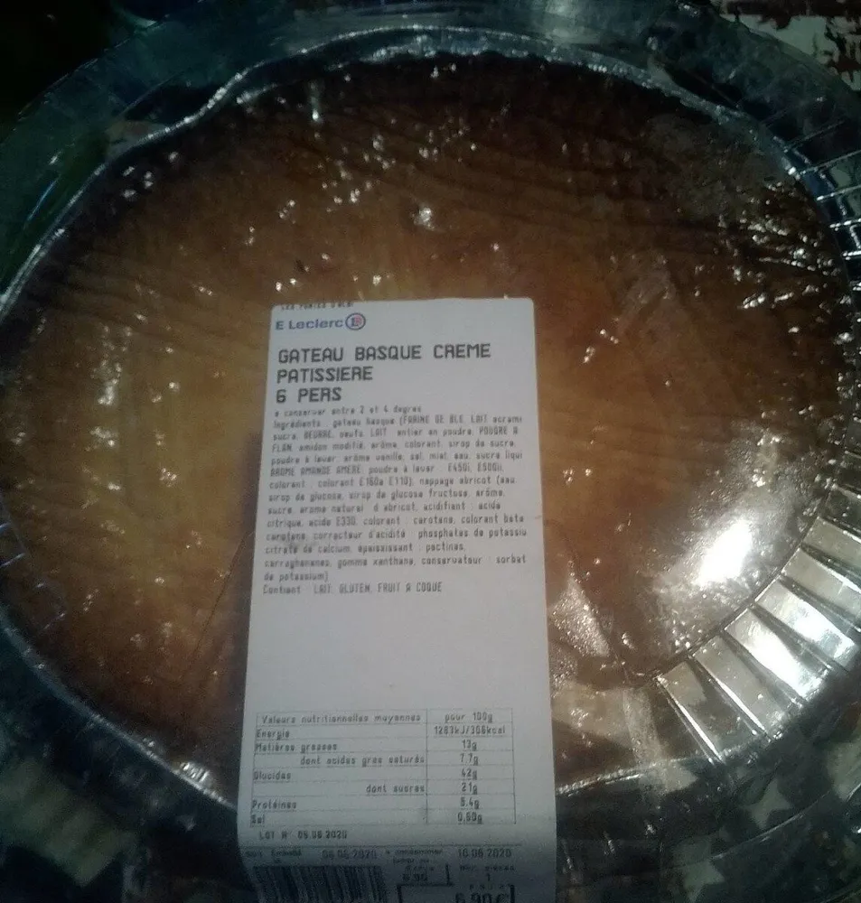 Gâteau basque crème pâtissière