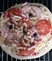 Pizza charcutière à cuire