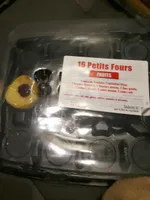 16 petits fours fruits
