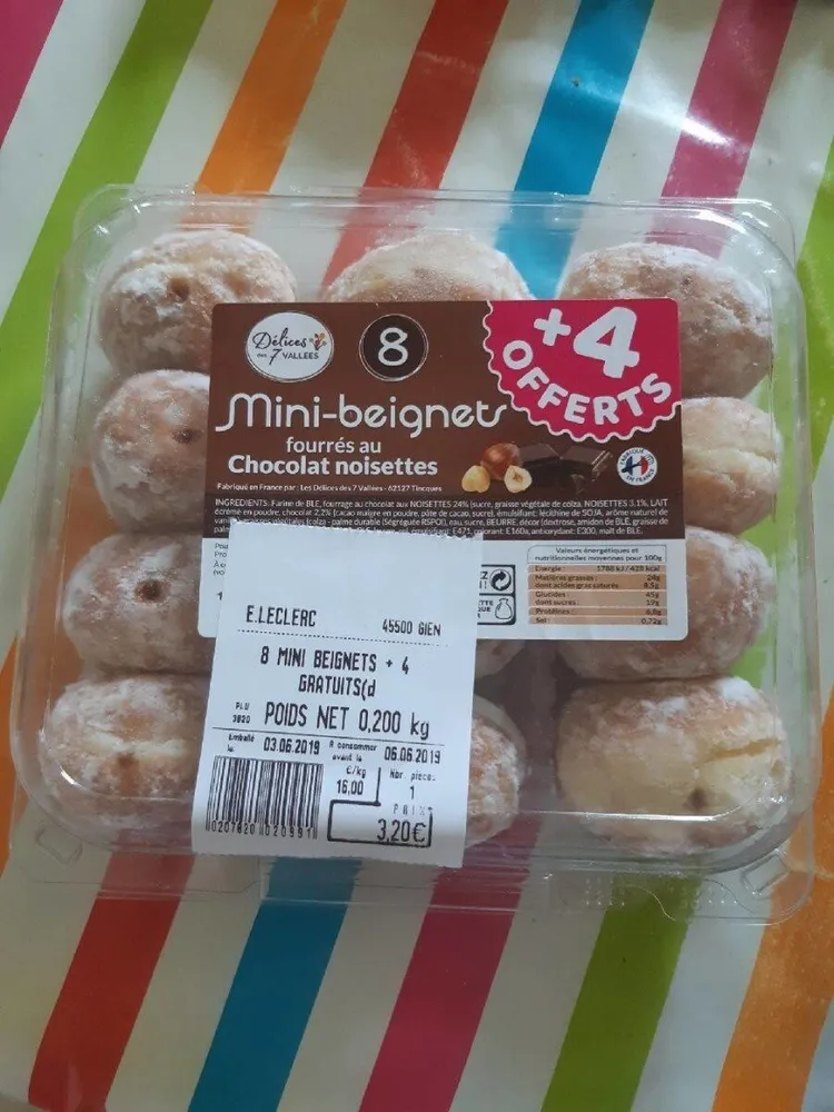 Mini-beignets fourrés au chocolat noisettes