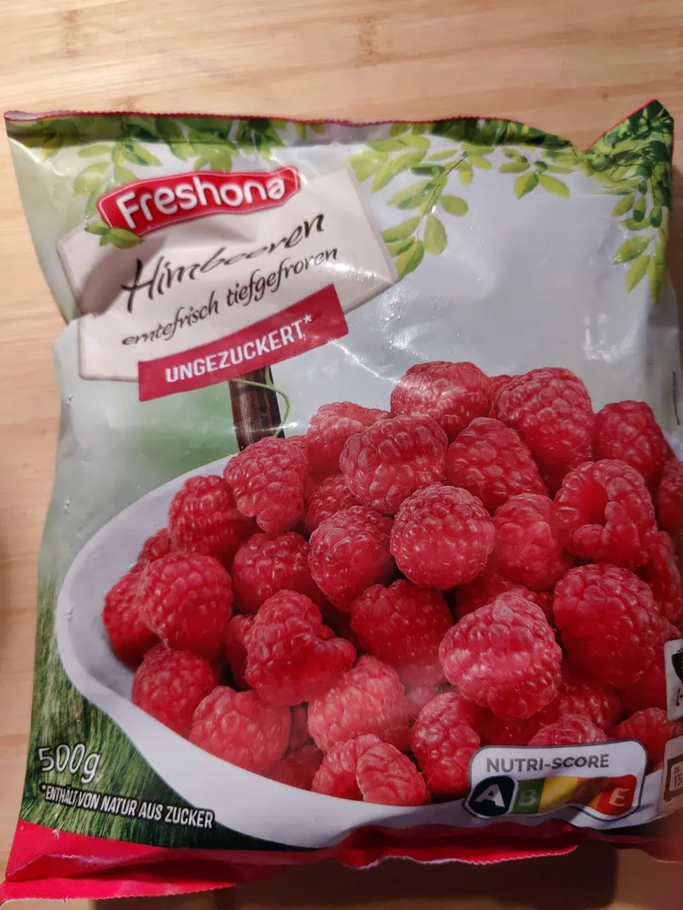 Himbeeren erntefrisch tiefgefroren