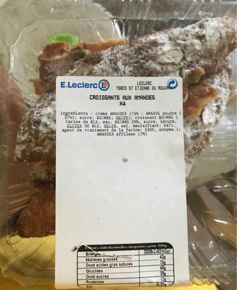Croissants aux amandes