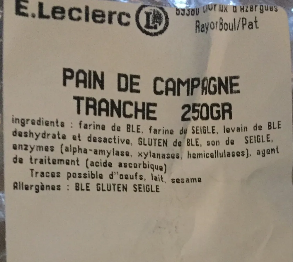 Pain de campagne tranché