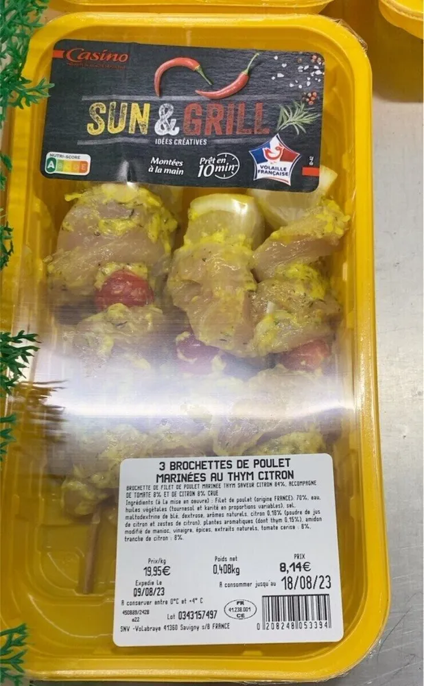 Brochettes de poulet marinées au thym citron