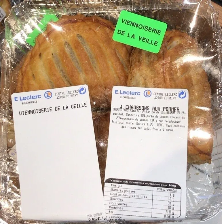 4 chaussons aux pommes
