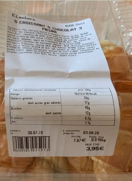 Croissant pain au chocolat