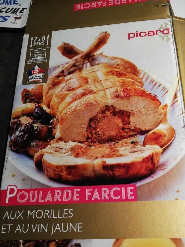 Poularde farcie au morilles