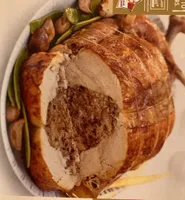 Dinde farcie aux marrons et aux cépes