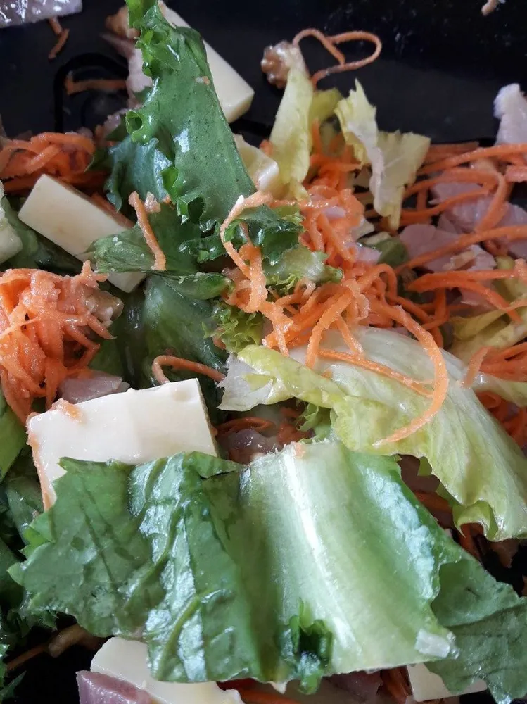 Salade emmental bacon