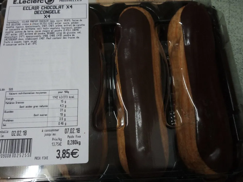 Éclair au chocolat