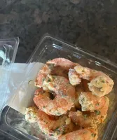 Queue de crevettes, décortiquées, ail et fines herbes