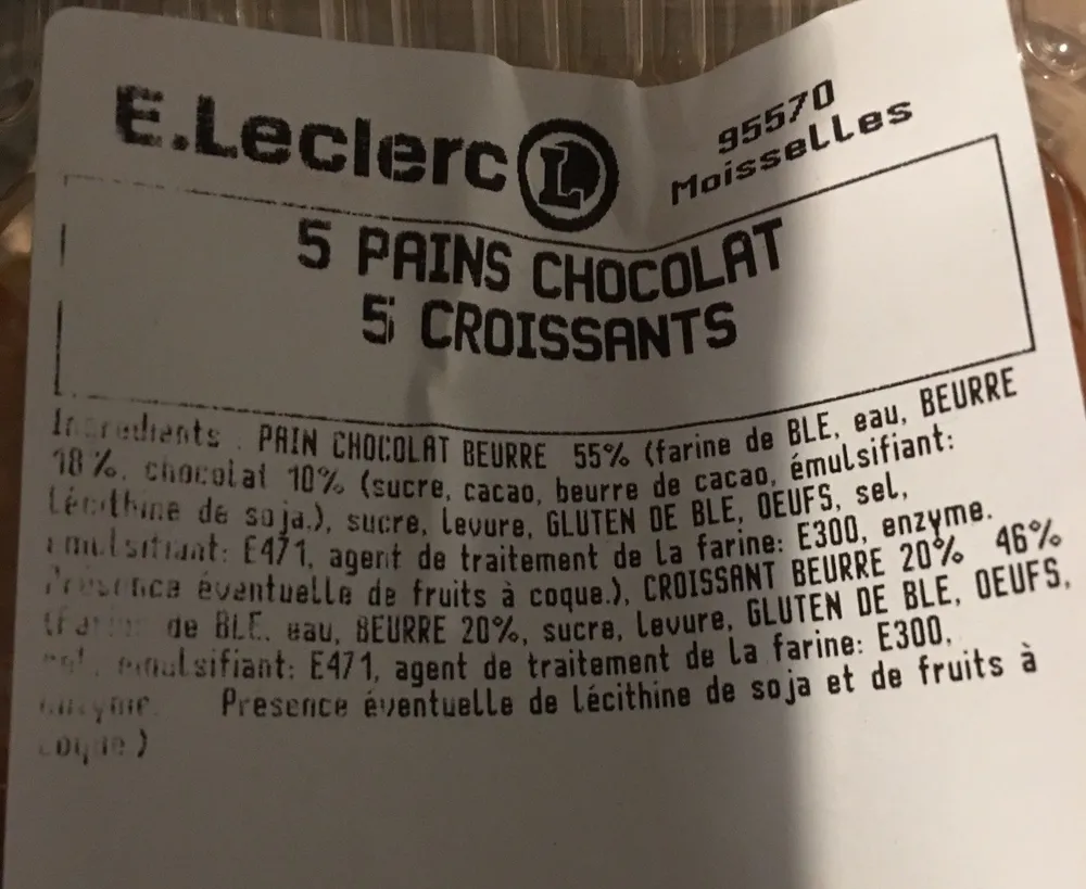 Lot croissants pains au chocolat