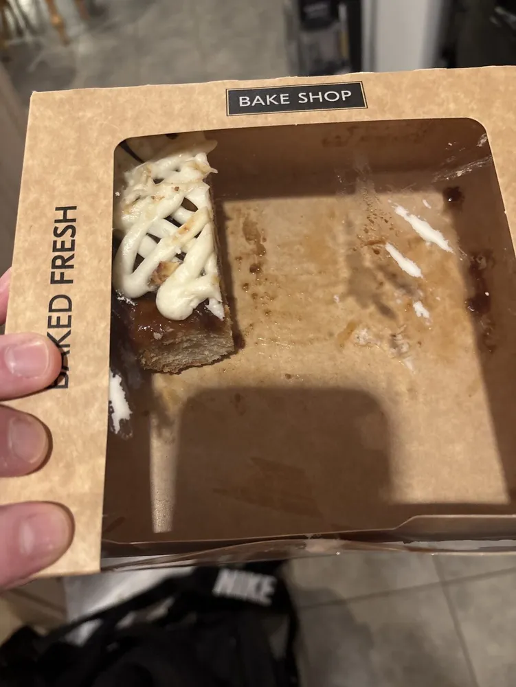 Gourmet Cinnamon Bun With Cream Cheese Icing