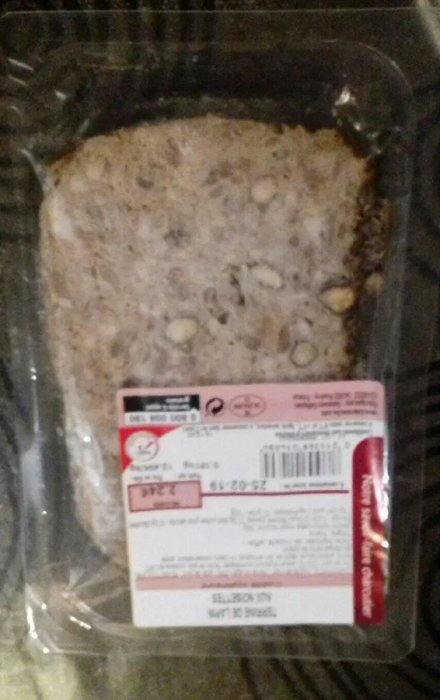 Terrine de lapin aux noisettes