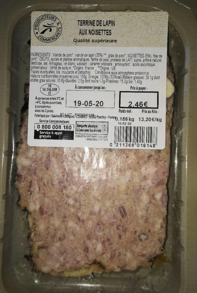 Terrine de lapin aux noisettes