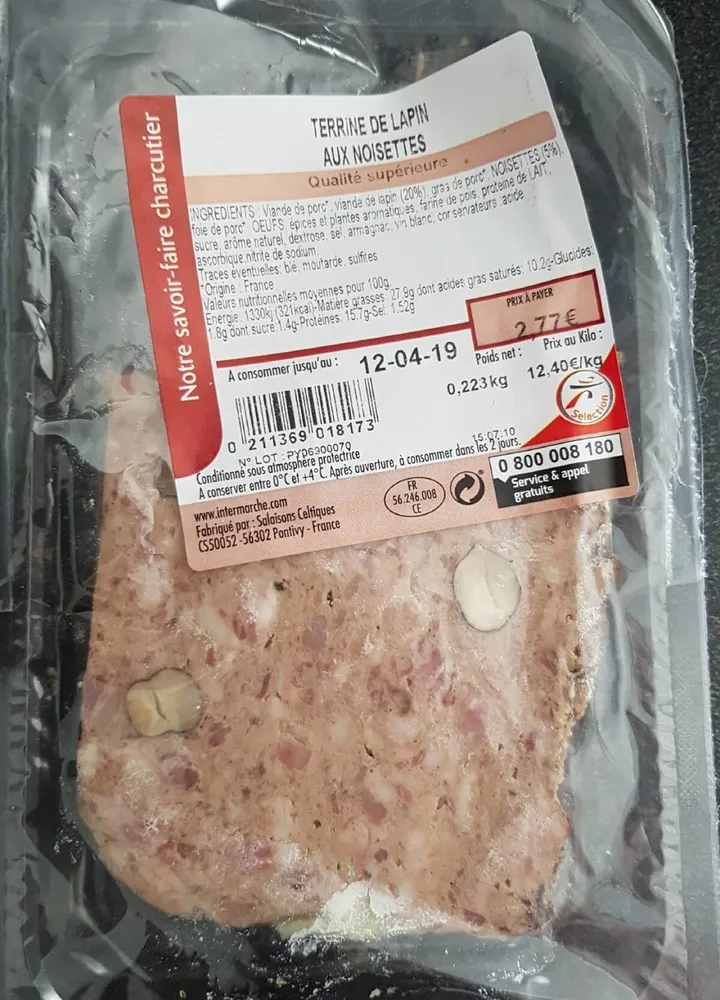 Terrine de lapin aux noisettes