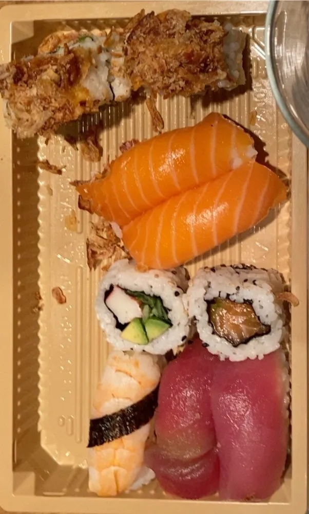 Sushi plateau