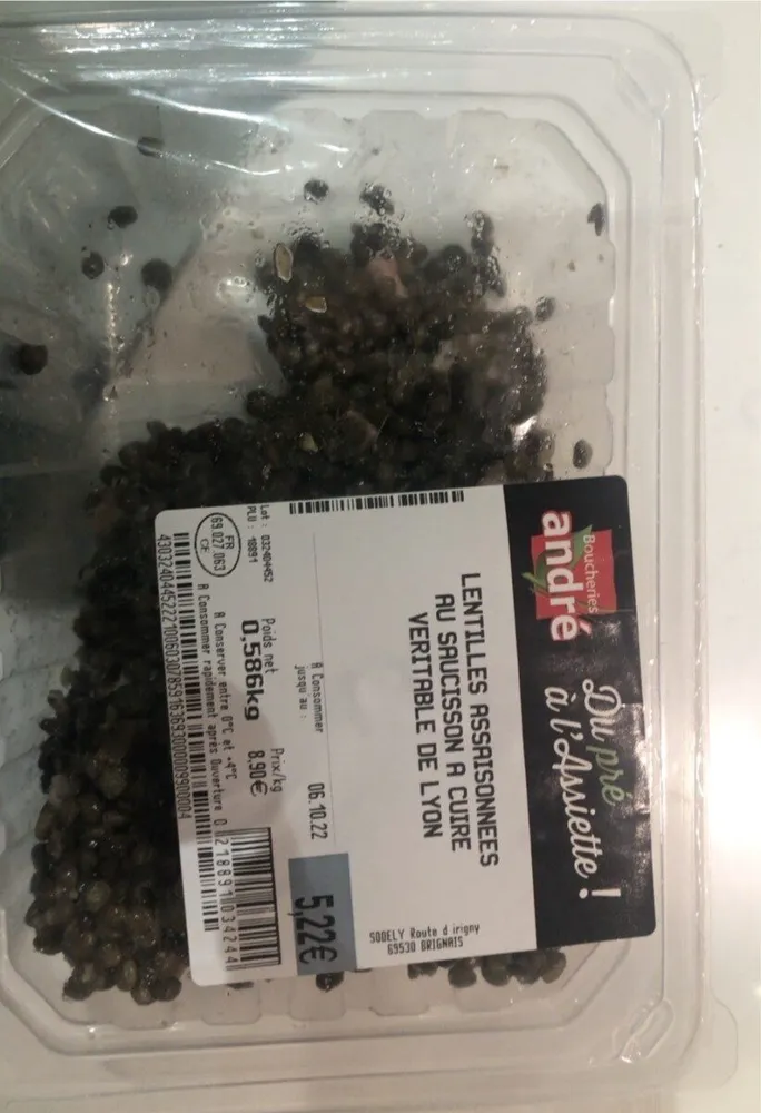Lentilles assaisonnées saucisson à cuire véritable de lyon