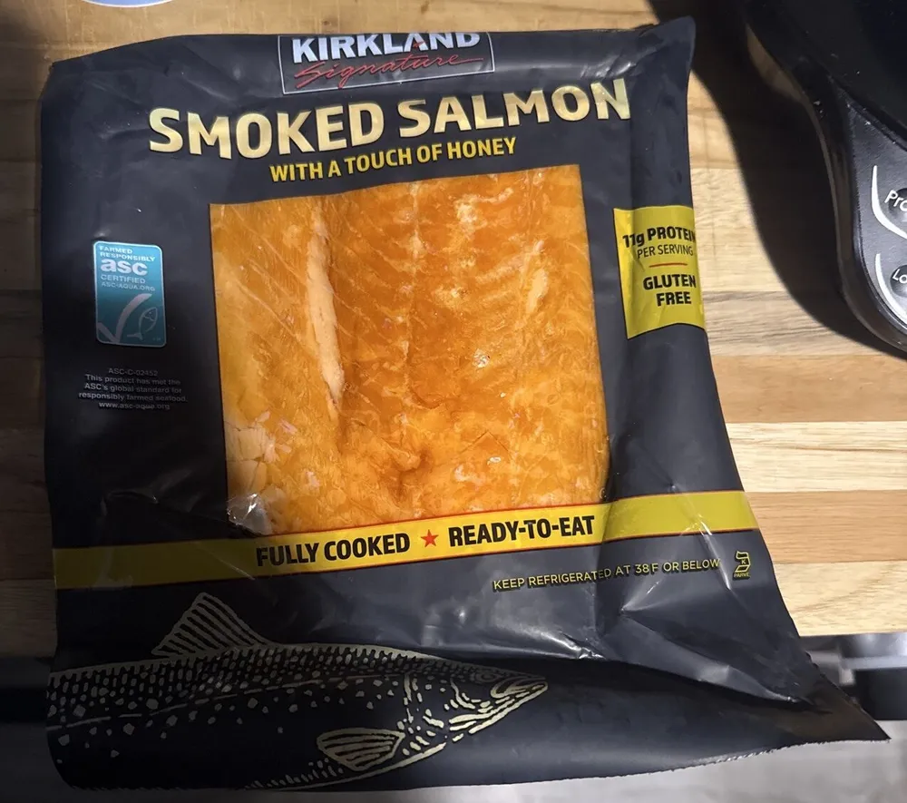 SMOKED SALMON WITH A TOUCH OF HONEY