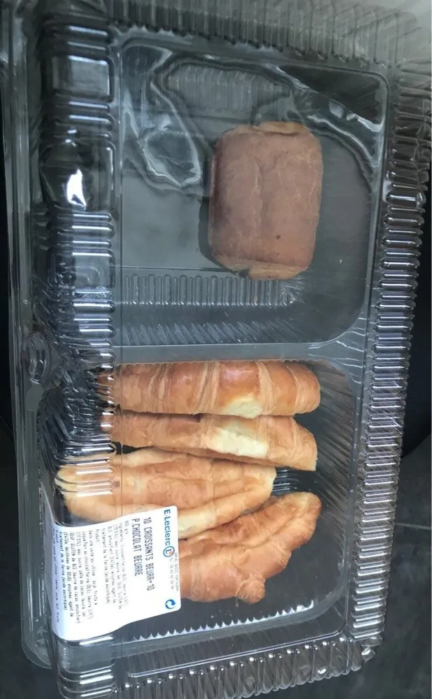 10 croissants beurre et 10 chocolatine