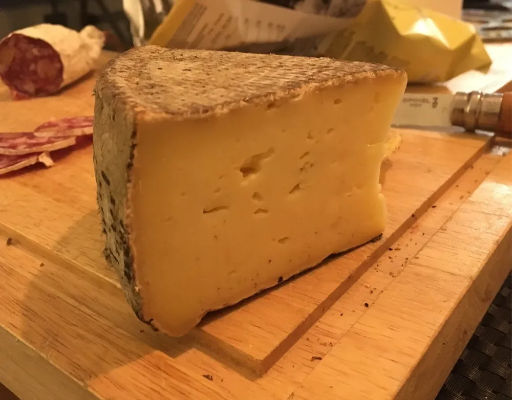 Tomme de savoie IGP