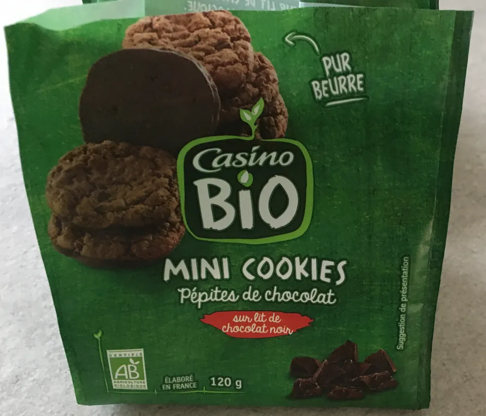 Mini cookies pépites de chocolat sur lit de chocolat noir