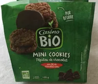 Mini cookies pépites de chocolat sur lit de chocolat noir