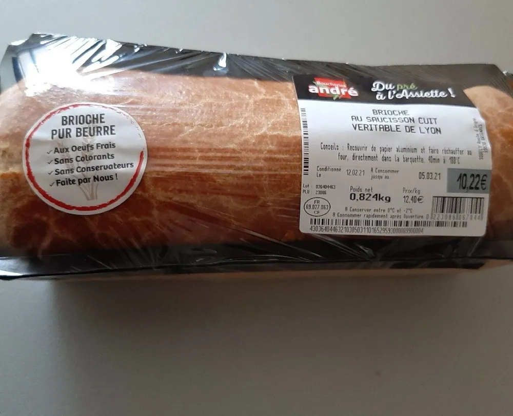 Brioche au saucisson cuit