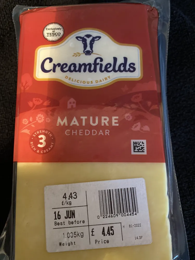 Creamfields Mature Cheddar Cheese