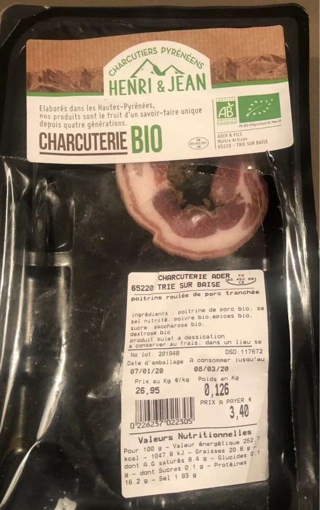Poitrine roulee de porc tranchee