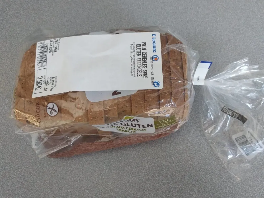 Pain au céréales sans gluten décongelé
