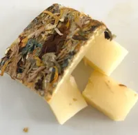 Tomme fermière aux fleurs