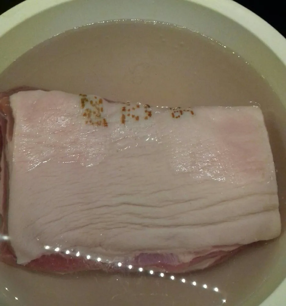 Poitrine de porc demi sel
