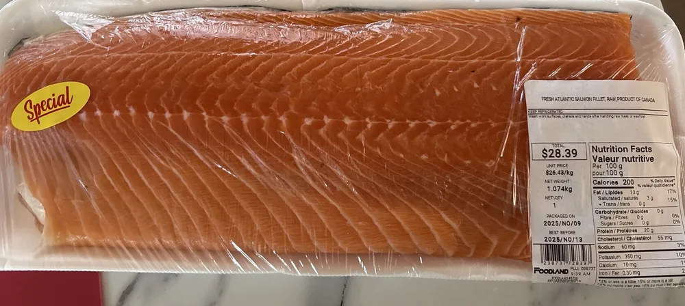 Fresh Atlantic salmon fillet, raw, product of Canada