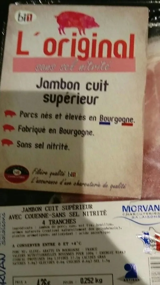 Jambon cuit supérieur avec couenne sans sel nitrité